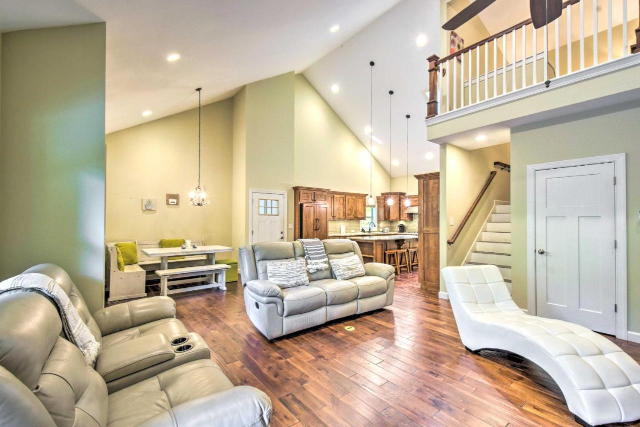 Cozy Riverside Dahlonega Home With Kayaks And Fire Pit Exterior foto