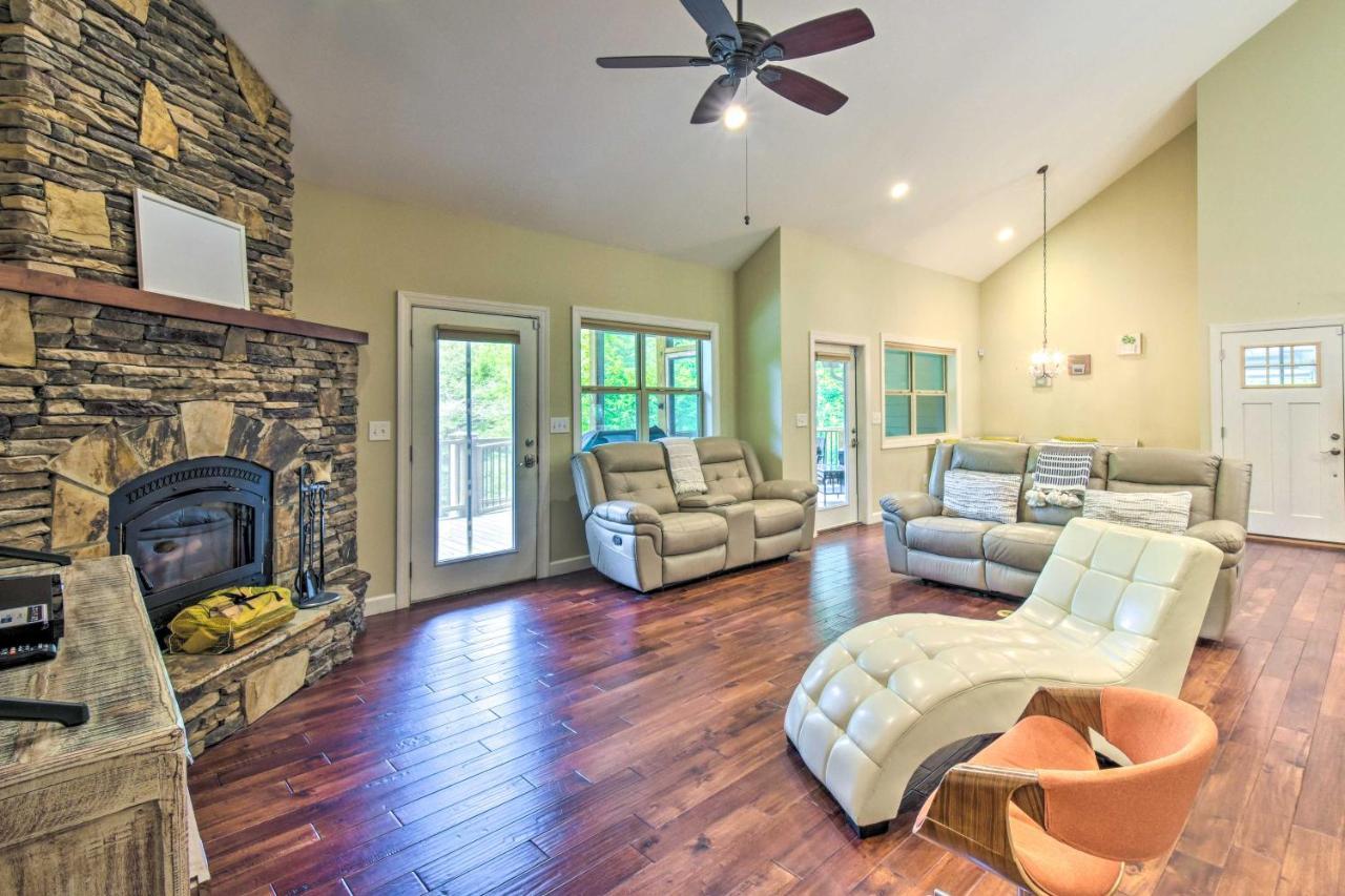Cozy Riverside Dahlonega Home With Kayaks And Fire Pit Exterior foto