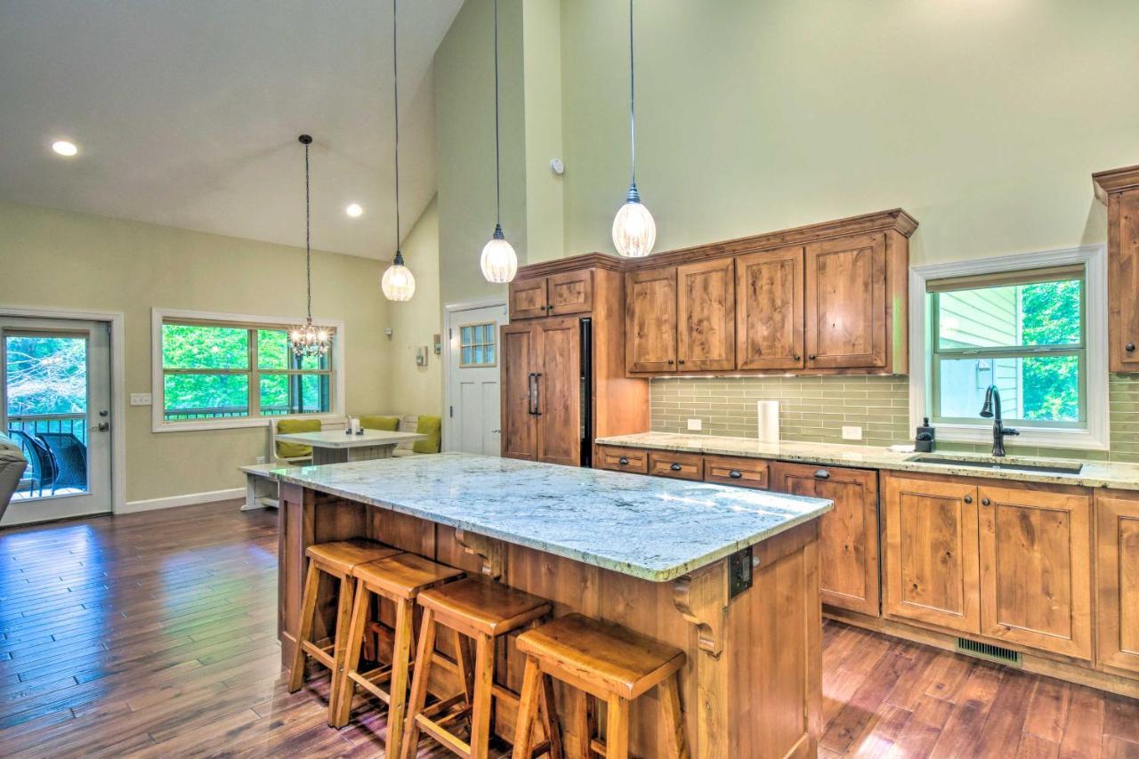 Cozy Riverside Dahlonega Home With Kayaks And Fire Pit Exterior foto